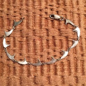 Bracelet.  Sterling silver.